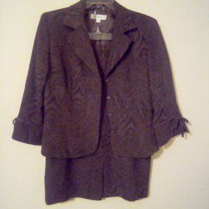 Jacket and skirt set